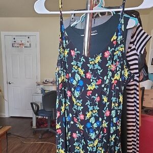 Old Navy Black and Blue Sleeveless Midi Sundress